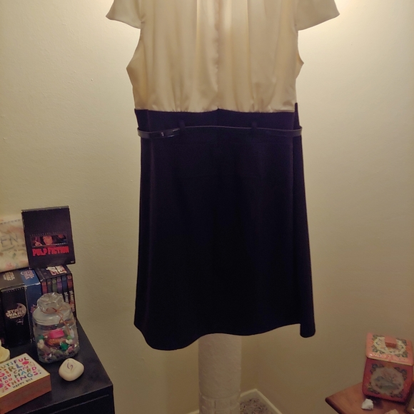 Black & White Dress - Picture 3 of 5